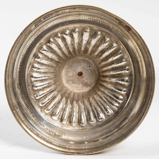 Coppia di candelieri in metallo argentato Fine Ottocento