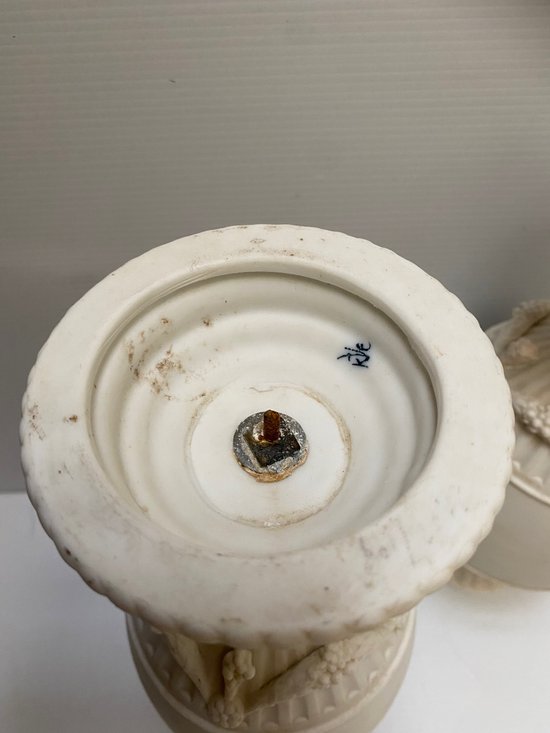 PAIR OF VASE IN COOKIE