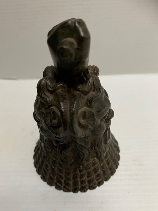 CLOCHETTE EN BRONZE 