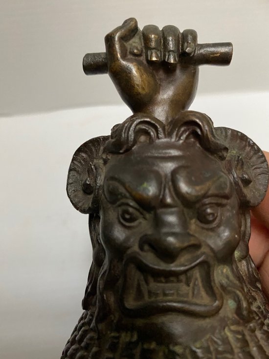 CLOCHETTE EN BRONZE 