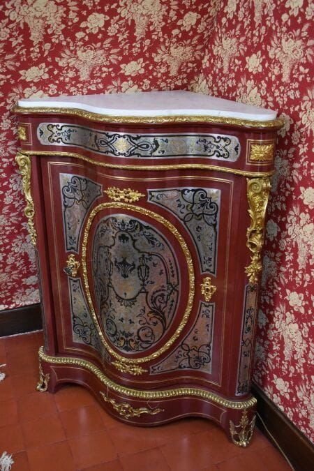 Coppia di cassettoni ad angolo intarsiati a Boulle Fine Ottocento