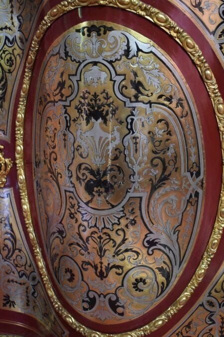 Coppia di cassettoni ad angolo intarsiati a Boulle Fine Ottocento