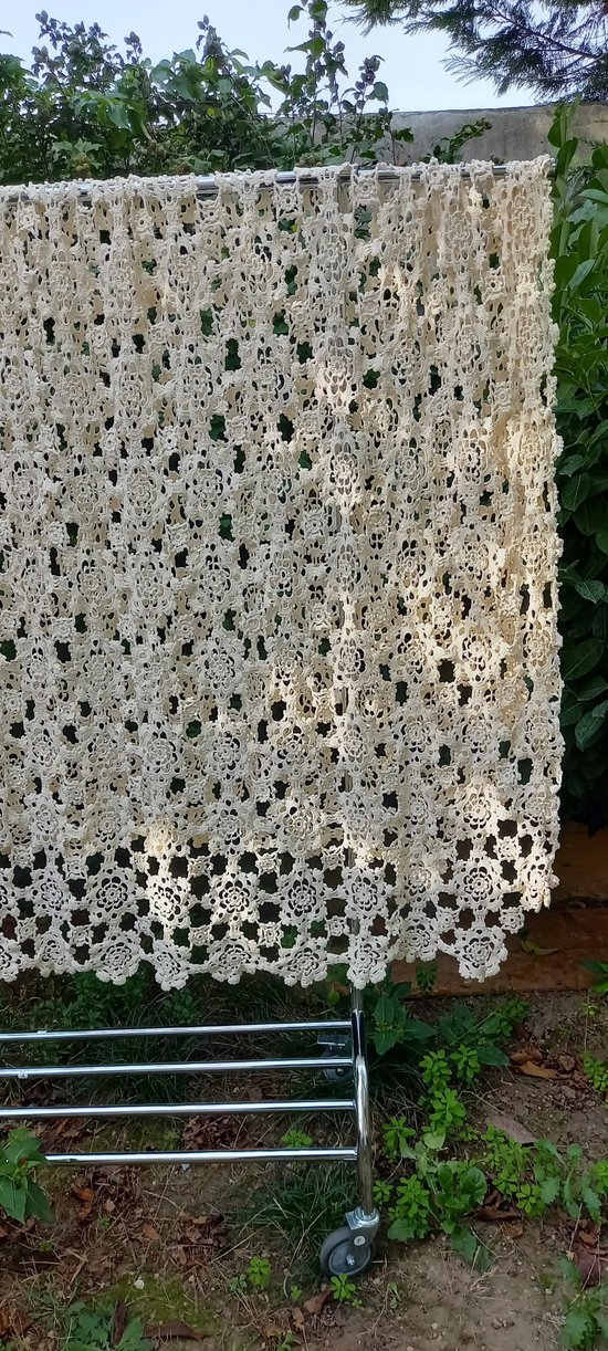 Copriletto in pizzo antico/anni '70