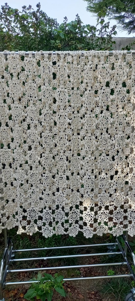Copriletto in pizzo antico/anni '70
