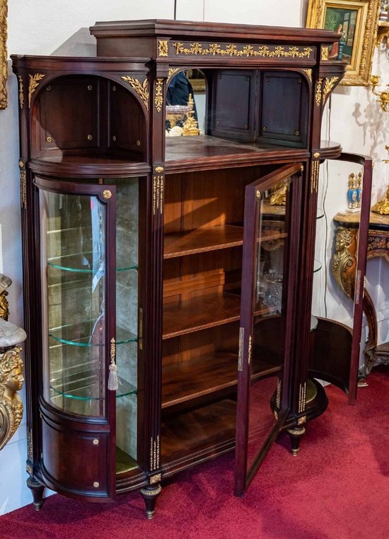 Eine Ausstellung Vitrine Stil Louis XVI Napoleon III Zeit