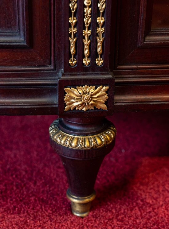 Eine Ausstellung Vitrine Stil Louis XVI Napoleon III Zeit