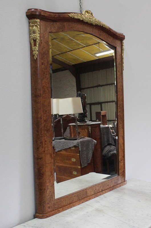 Miroir en Loupe de Thuya, goût Louis XVI – Début XXe