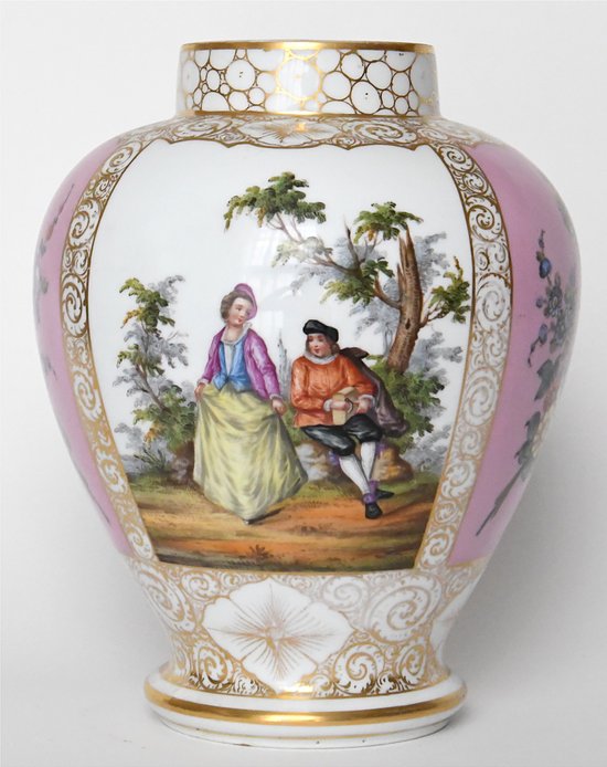 Pair of covered vases in Dresden porcelain the workshop of Helena Wolfsohn