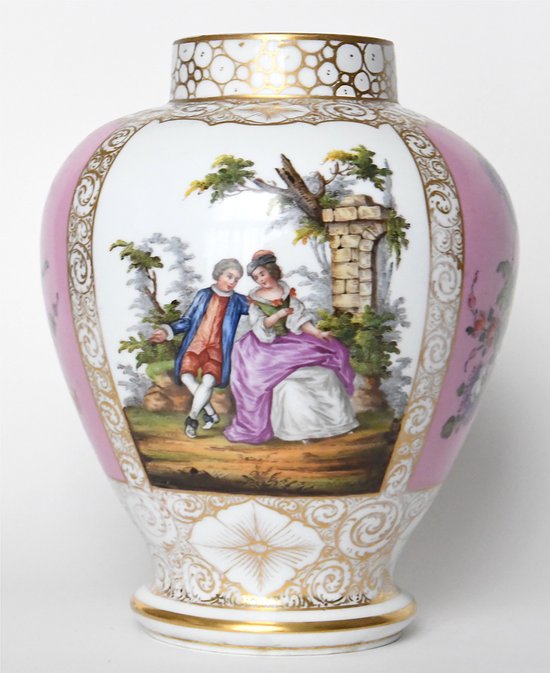 Pair of covered vases in Dresden porcelain the workshop of Helena Wolfsohn