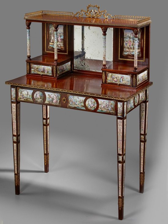 Secretaire in mogano e smalto fine XIX secolo