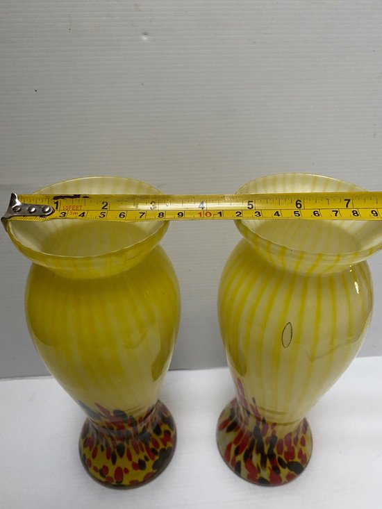 PAIRE DE VASE DE PANTIN