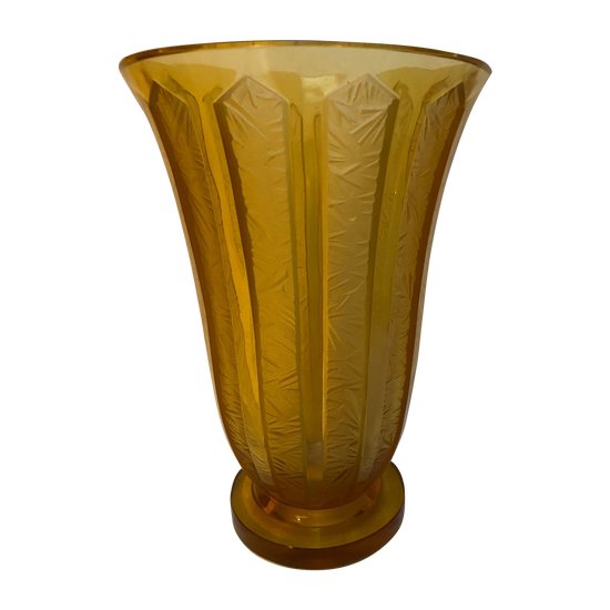 LARGE VASE BY VERLIS