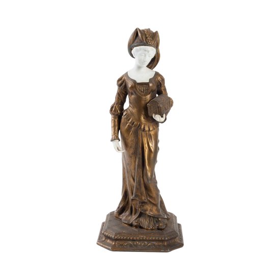 statue of elegant