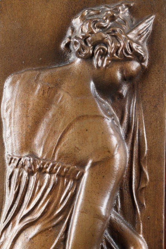 Coppia di bassorilievi, "Donne che trasportano acqua".