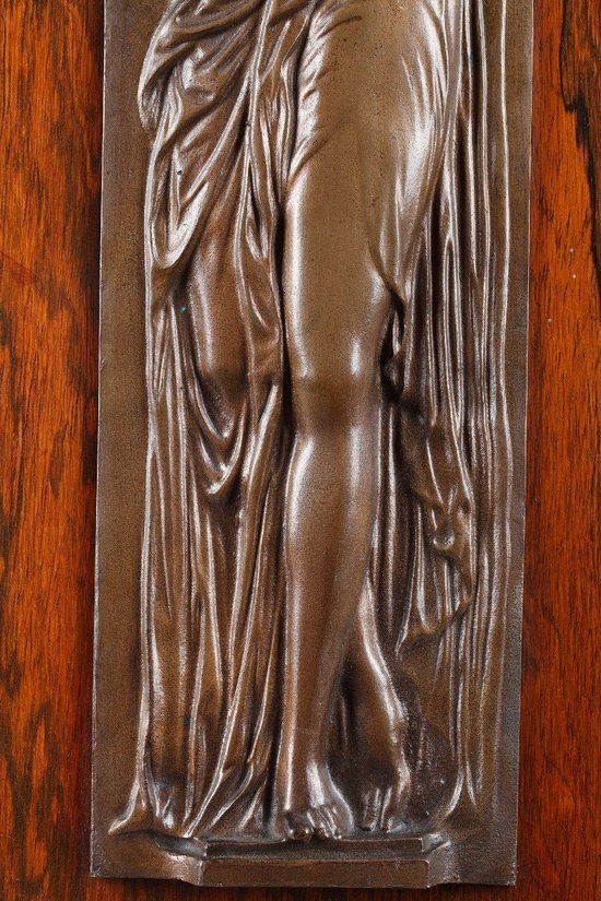 Coppia di bassorilievi, "Donne che trasportano acqua".