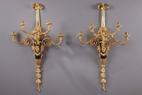 Monumentale Paire d'Appliques De Style Louis XVI d'Après Thomire