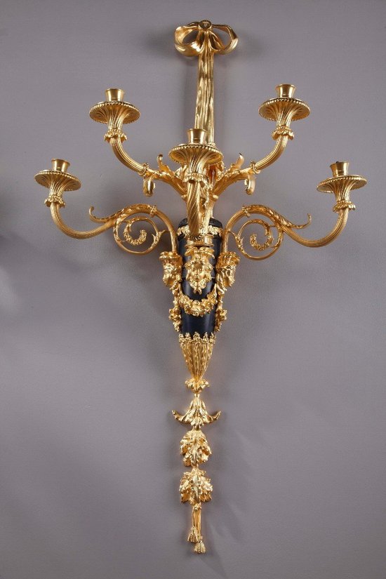 Monumentale Paire d'Appliques De Style Louis XVI d'Après Thomire