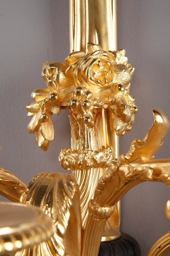 Monumentale Paire d'Appliques De Style Louis XVI d'Après Thomire