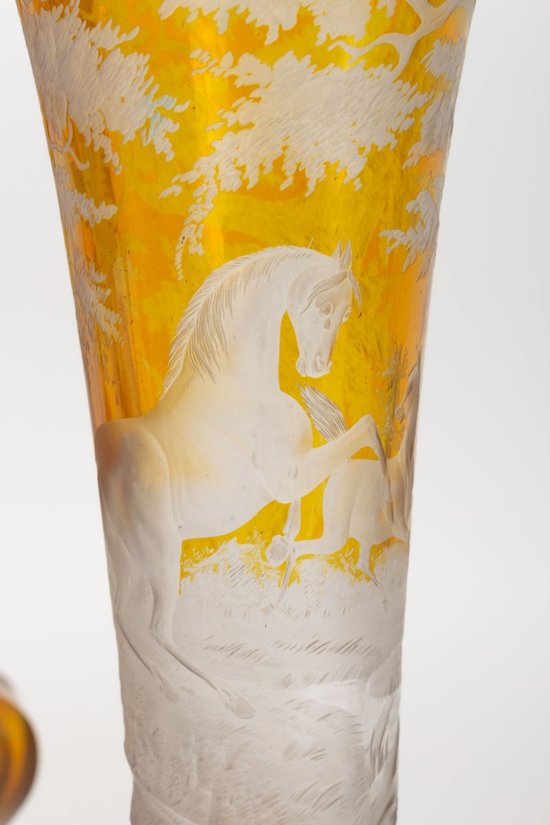 Paire De Vases En Cristal De Bohème Grave XIXème Siècle