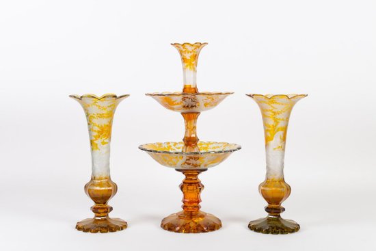 Paire De Vases En Cristal De Bohème Grave XIXème Siècle