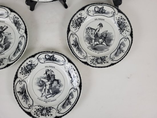 Set di 6 piatti Creil e Montereau Ballo in maschera XIX secolo