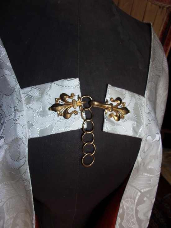 Voile huméral époque milieu du XXe siècle