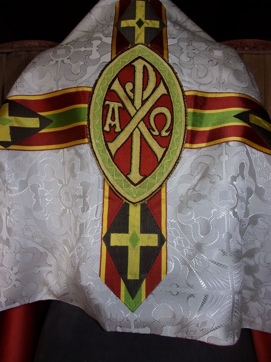 Voile huméral époque milieu du XXe siècle