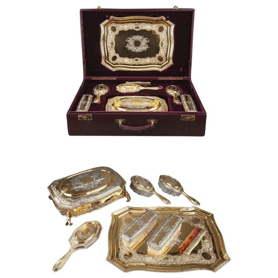 Nécessaire De Toilette En Vermeil Par Lionel Alfred Crichton, Londres, 1917