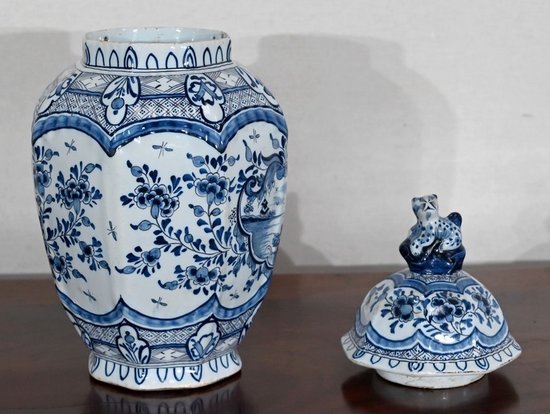 Delft earthenware vase - Early XXth century