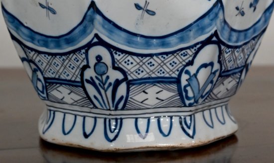 Delft earthenware vase - Early XXth century