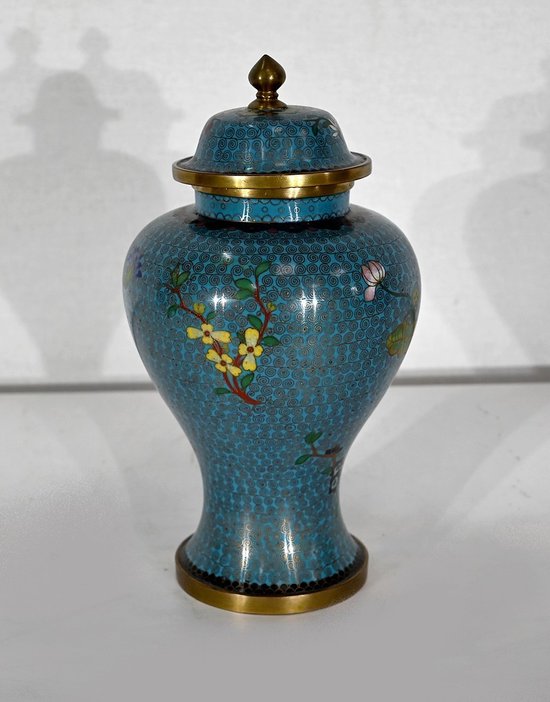 Cloisonné enamel and bronze vase, Japan - Late 19th century