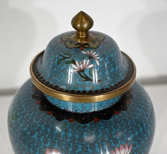 Cloisonné enamel and bronze vase, Japan - Late 19th century