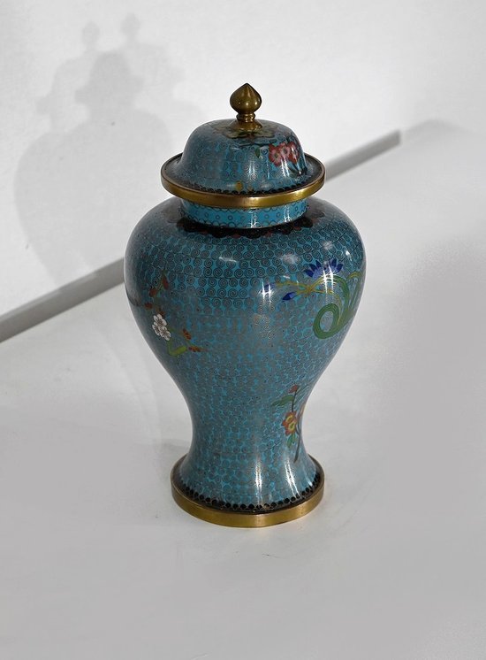 Cloisonné enamel and bronze vase, Japan - Late 19th century