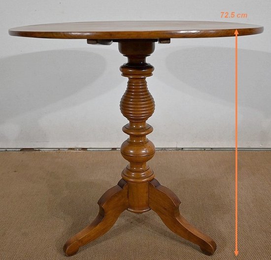 Solid Walnut Pedestal table, Louis Philippe style - 2nd half of the 19th century
