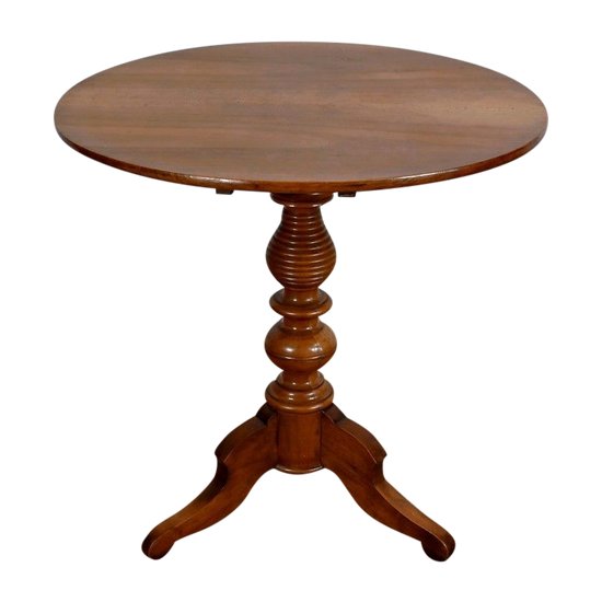 Solid Walnut Pedestal table, Louis Philippe style - 2nd half of the 19th century