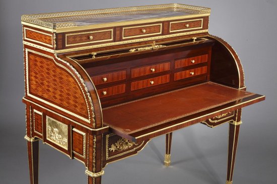 Secrétaire à Cylindre d'Après Un Modèle De Riesener Attribué à La Maison Beurdeley
