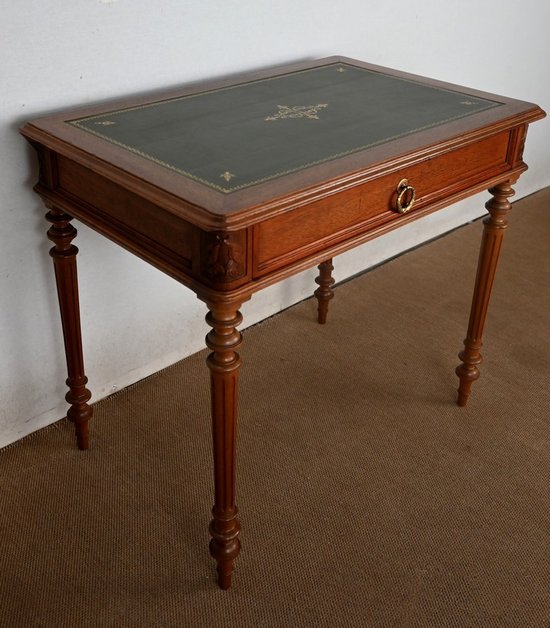 Petit Bureau en Acajou, style Louis XVI – 1900