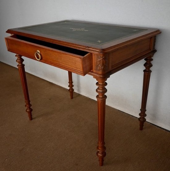 Petit Bureau en Acajou, style Louis XVI – 1900
