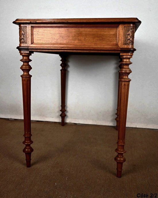 Petit Bureau en Acajou, style Louis XVI – 1900