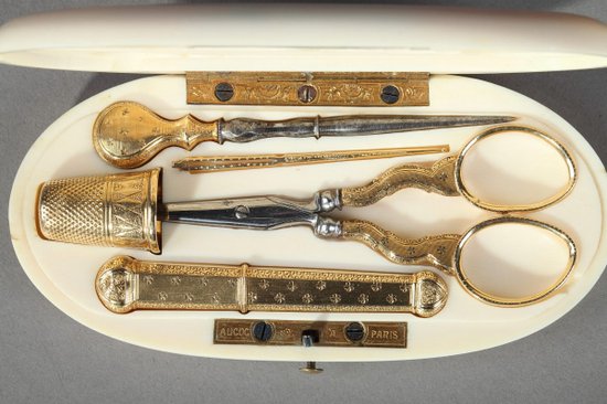 Set da cucito in oro e osso, Maison Aucoc Paris