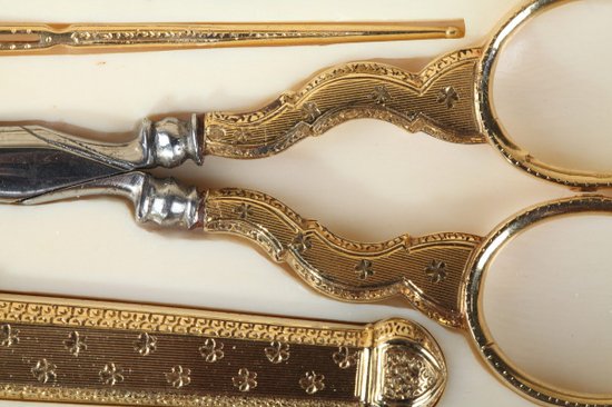 Set da cucito in oro e osso, Maison Aucoc Paris