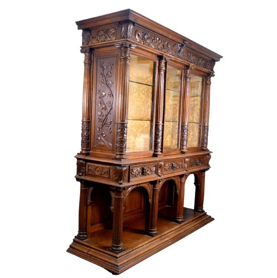 Renaissance Style Carved Showcase In Walnut