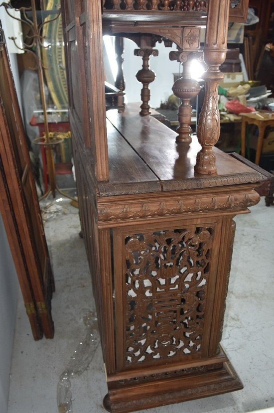 Spettacolare Credenza Due Corpi Indocinesi Decorati Con Draghi In Palissandro