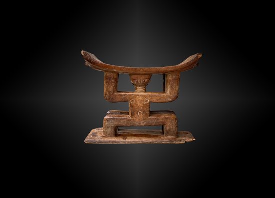 Important SEAT depicting a CARIATIDE COUPLE Ashanti Culture, Ghana