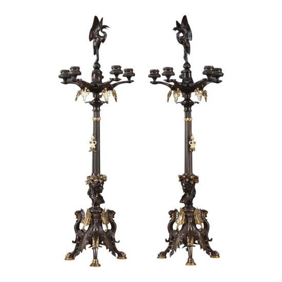 Ein großes Paar Bronze-Kerzenleuchter aus der Restaurationszeit