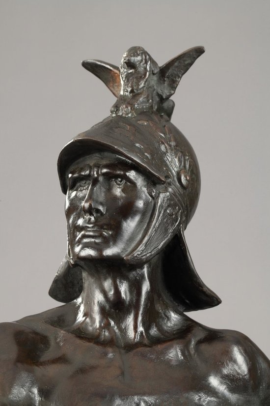 Scultura in bronzo "Il Guerriero" di Auguste de Wever