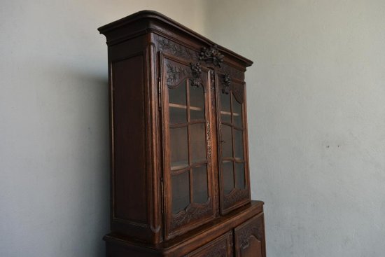             Credenza a due corpi in quercia Normandia 18° secolo