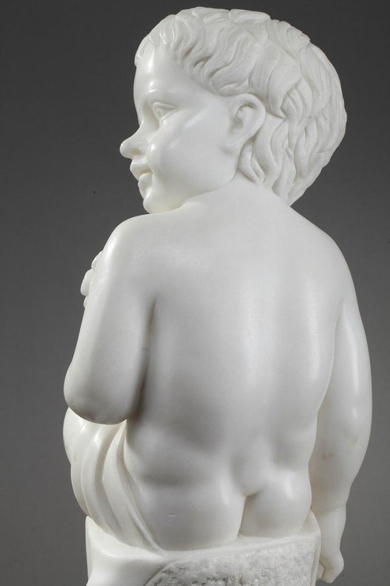 Skulptur Aus Weißem Marmor "Putto Mit Weizenähren".