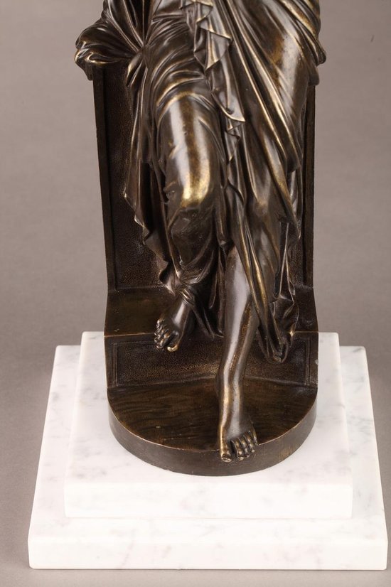 Bronze statue of Suzanne by Eugène Antoine Aizelin (1821-1902)