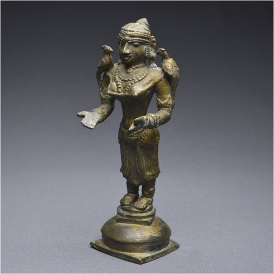 Inde, XIXème siècle, Lampe à huile cérémonielle en bronze représentant Lakshmi